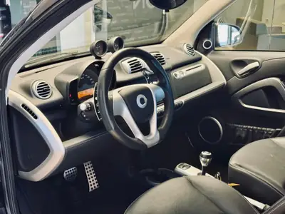 Smart Fortwo Brabus Softouch Cabriolet — Décapotable urbaine 102 ch, entretien certifié — Miniatur 10