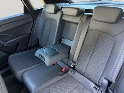 Audi Q3 35 TFSI S-Line — SUV compact premium, 68 800 km, garantie 12 mois — interni