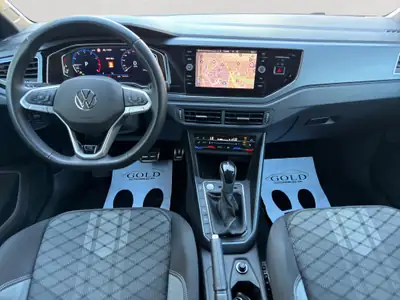VW Polo 1.0 TSI R-Line DSG 2025 — Citadine dynamique, très peu kilométrée — vista posteriore