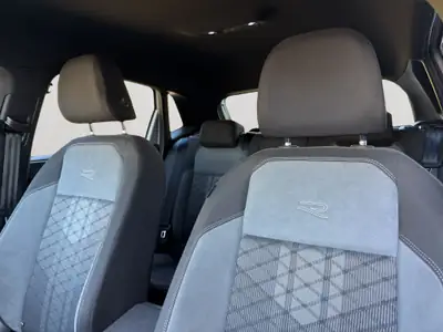VW Polo 1.0 TSI R-Line DSG 2025 — Citadine dynamique, très peu kilométrée — interni