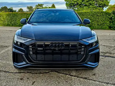Audi Q8 50 TDI Black Edition — SUV premium diesel, équipé hivernage complet — vue extérieure