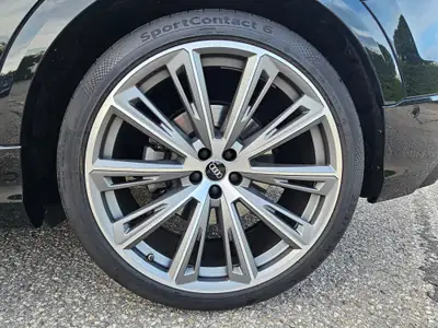 Audi Q8 50 TDI Black Edition — SUV premium diesel, équipé hivernage complet — Miniature 16