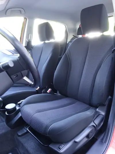 Mazda 2 1.5i 16V City Sport — Citadine fiable, faible kilométrage, essence automatique — Thumbnail 9