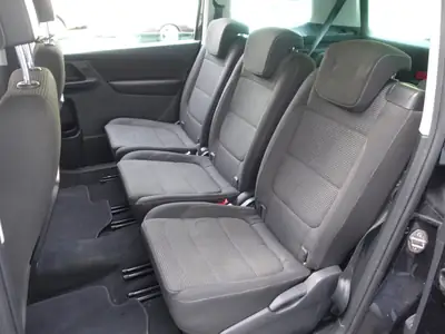 VW Sharan 2.0 TDI — Monospace 7 places fiable, moteur efficient — Thumbnail 15