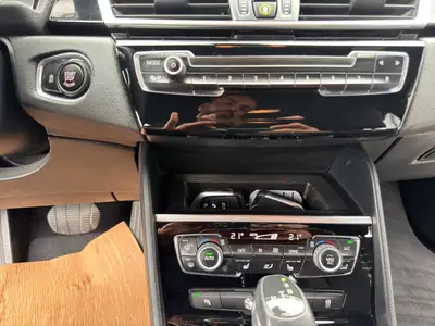 BMW 218 Active Tourer xDrive — Diesel robuste, 4x4 intégral, sans sinistre — Miniatura 25