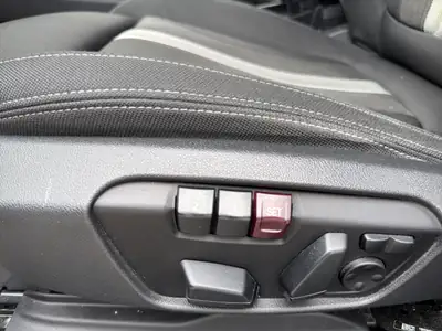 BMW 218 Active Tourer xDrive — Diesel robuste, 4x4 intégral, sans sinistre — Miniatura 27