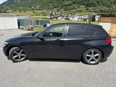 BMW 120d xDrive — Berline compacte diesel performante, 218 000 km — arrière