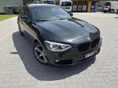 BMW 120d xDrive — Berline compacte diesel performante, 218 000 km — intérieur