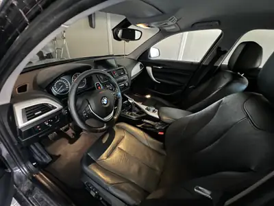 BMW 120d xDrive — Berline compacte diesel performante, 218 000 km — tableau de bord
