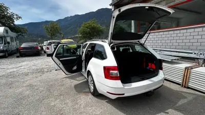 Skoda Octavia 2.0 TSI Ambition 4×4 — Monospace familial robuste, tout-terrain inclus — interior