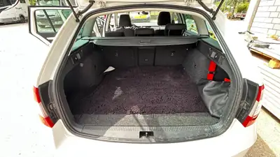 Skoda Octavia 2.0 TSI Ambition 4×4 — Monospace familial robuste, tout-terrain inclus — detail
