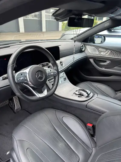 Mercedes-Benz CLS 450 AMG Line 4Matic — Coupé berline premium, hybride léger, 48 500 km — dettaglio