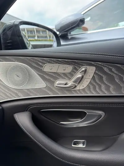 Mercedes-Benz CLS 450 AMG Line 4Matic — Coupé berline premium, hybride léger, 48 500 km — Miniatura 10