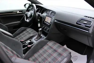 VW Golf 2.0 TSI GTI Performance — 230 ch dynamiques, entretien certifié — Miniatur 13
