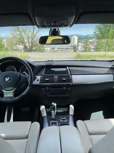 BMW X6 M50d — SUV coupé premium diesel, 381 ch et transmission intégrale — Thumbnail 7