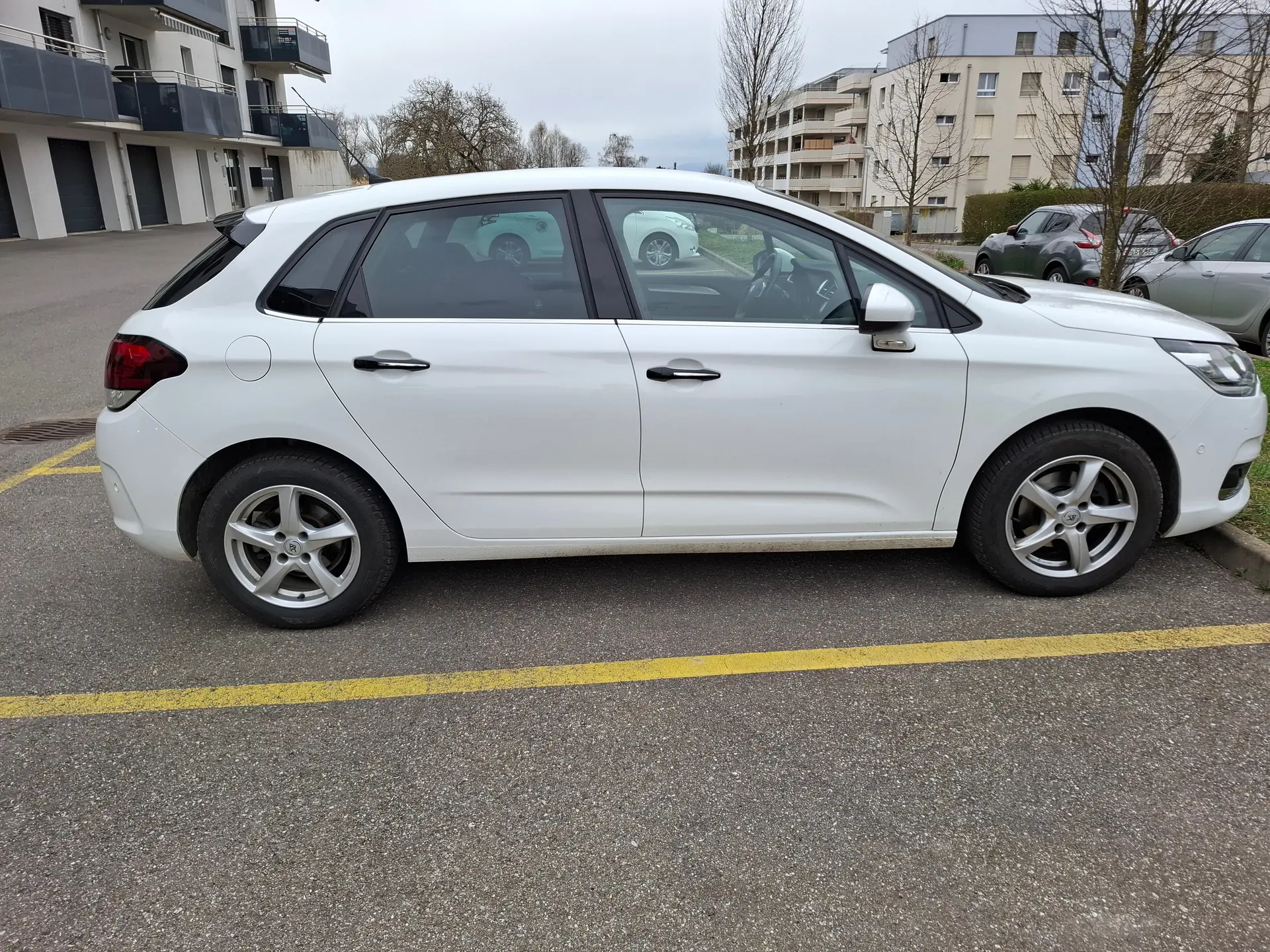 Citroën C4 1.2 PureTech Shine — Berline élégante, faible consommation et entretien réduit