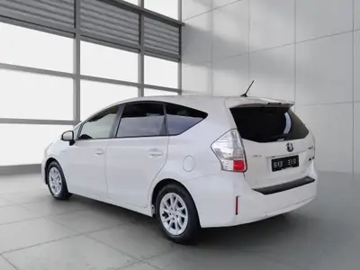 Toyota Prius+ 1.8 VVT-i HSD Sol — Monospace hybride 7 places, entretien récent — dashboard