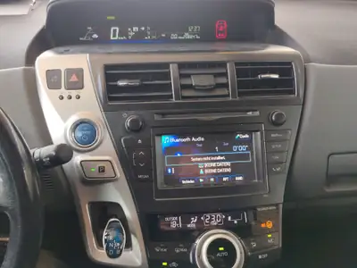 Toyota Prius+ 1.8 VVT-i HSD Sol — Monospace hybride 7 places, entretien récent — Thumbnail 13