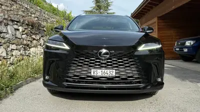 Lexus RX 450h+ Excellence — SUV hybride rechargeable, 44 800 km seulement — côté