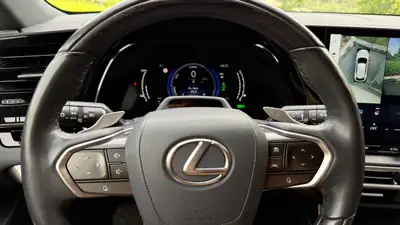 Lexus RX 450h+ Excellence — SUV hybride rechargeable, 44 800 km seulement — Miniature 14