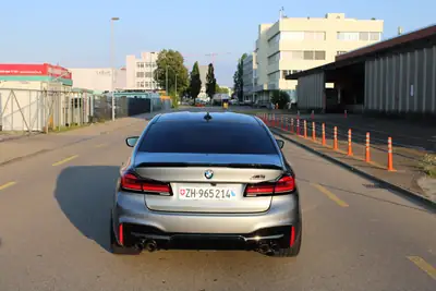 BMW M5 Competition xDrive — 625 ch, berline sport ultime, 99 000 km — Heckansicht
