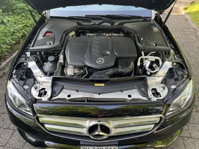 Mercedes-Benz E 220 Avantgarde 4-Matic — Break diesel performant, 4WD et équipements premium — Miniatur 14