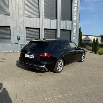 Audi A4 Avant 2.0 45 TFSI S Line — Break sportif quattro, entretien à jour — vista posteriore