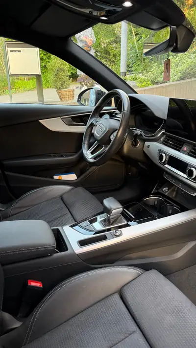 Audi A4 Avant 2.0 45 TFSI S Line — Break sportif quattro, entretien à jour — dettaglio