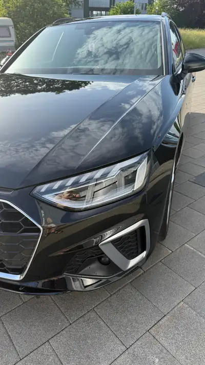 Audi A4 Avant 2.0 45 TFSI S Line — Break sportif quattro, entretien à jour — interni