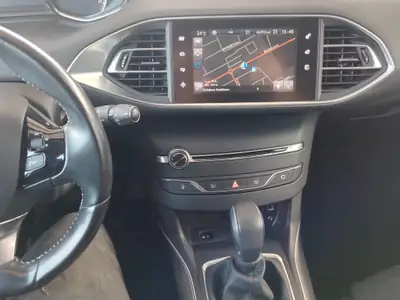Peugeot 308 1.2 THP Active — Berline automatique entretenue, contrôle technique frais — Thumbnail 11