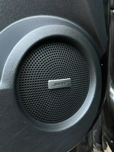 Nissan Qashqai 2.0 dCi 360 4x4 — SUV robuste, transmission automatique, traction intégrale — Miniature 11