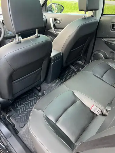 Nissan Qashqai 2.0 dCi 360 4x4 — SUV robuste, transmission automatique, traction intégrale — Miniature 13