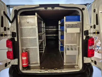 Citroën Jumpy 2.0 BlueHDi 120 — Utilitaire fiable, entretien récent et attelage — Miniatura 9