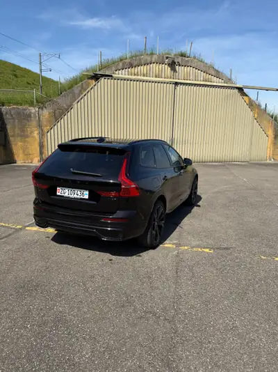 Volvo XC60 2.0 T8 eAWD — Hybride rechargeable haute performance, 48'000 km seulement — interni