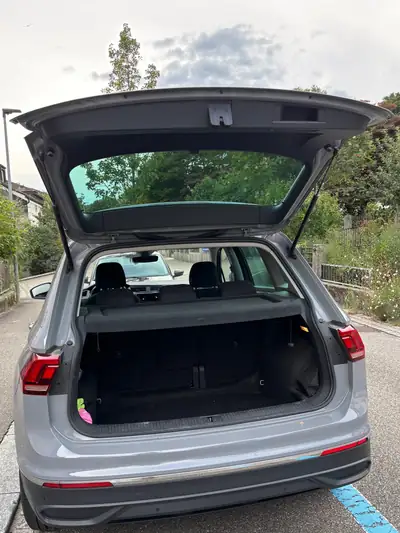 VW Tiguan 1.5 TSI Evo Starter — SUV compact fiable, 89 000 km seulement — rear view