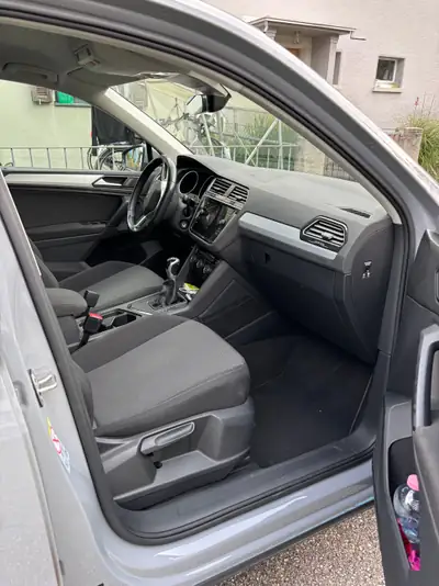 VW Tiguan 1.5 TSI Evo Starter — SUV compact fiable, 89 000 km seulement — dashboard