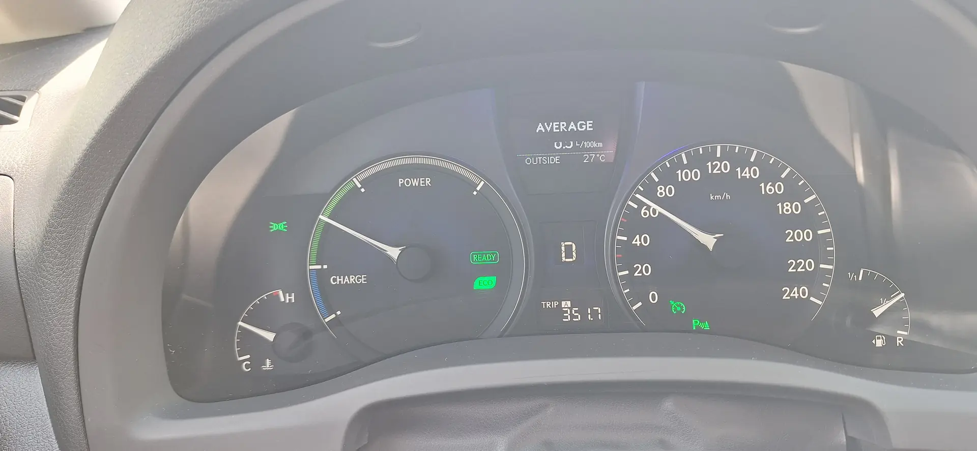 Lexus RX 450h — SUV hybride premium, 206'000 km, sans accident — vista esterna