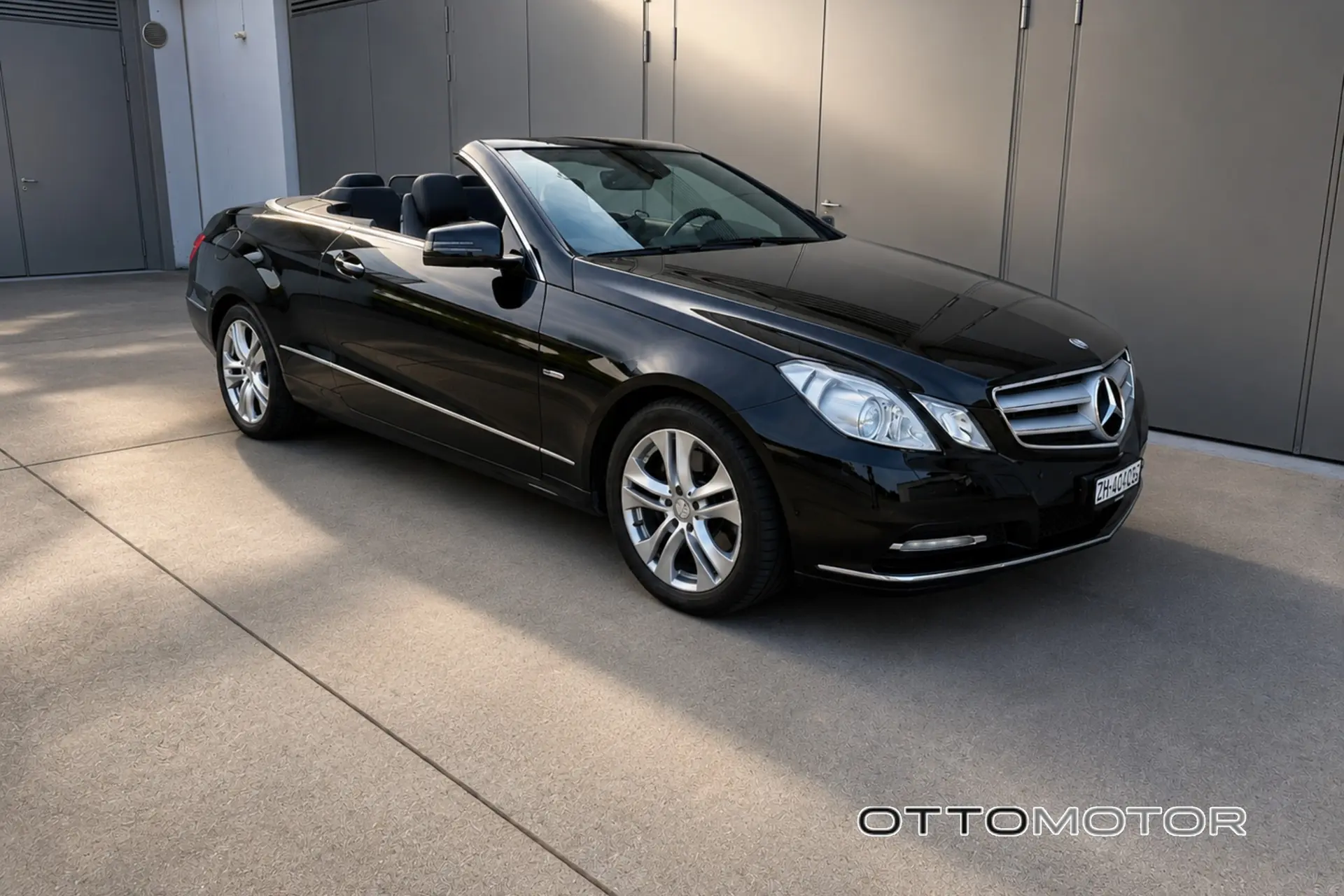 Mercedes-Benz E 250 CDI Cabriolet — Élégance décapotable, motorisation diesel efficace — Außenansicht