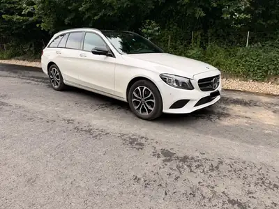 Mercedes-Benz C 220 d Swiss Star — Break diesel, tout-terrain 4x4, toit panoramique — côté
