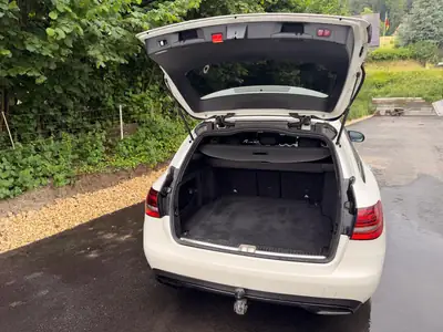 Mercedes-Benz C 220 d Swiss Star — Break diesel, tout-terrain 4x4, toit panoramique — détail