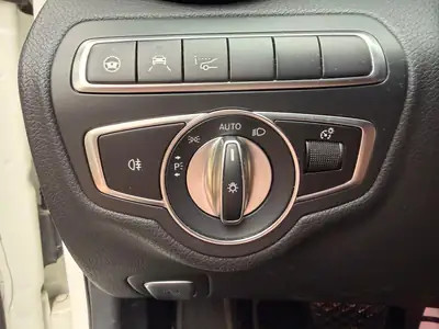 Mercedes-Benz C 220 d Swiss Star — Break diesel, tout-terrain 4x4, toit panoramique — Miniature 7