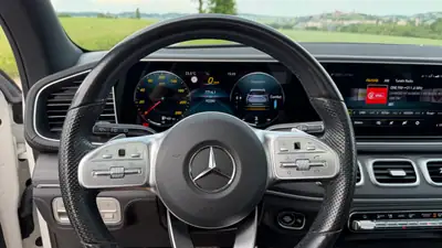 Mercedes-Benz GLE 400d 4MATIC — SUV premium 7 places, 330 PS, design blanc immaculé — Miniature 10