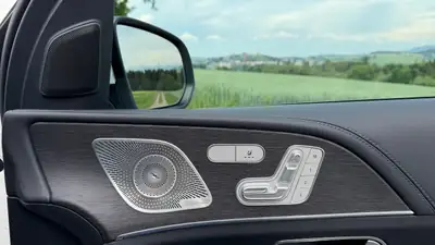 Mercedes-Benz GLE 400d 4MATIC — SUV premium 7 places, 330 PS, design blanc immaculé — Miniature 15