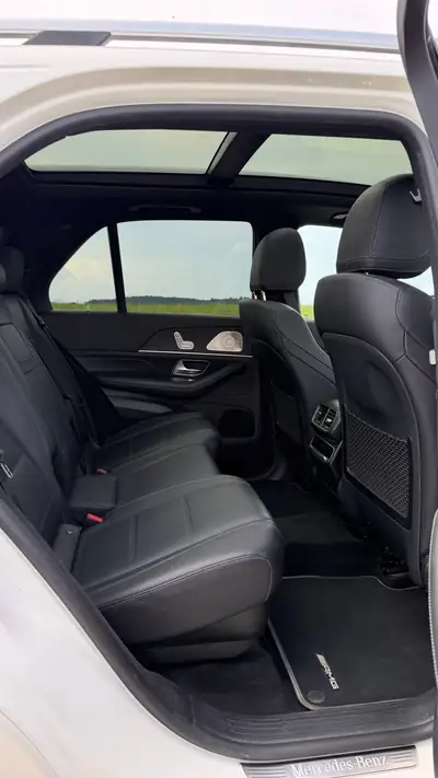 Mercedes-Benz GLE 400d 4MATIC — SUV premium 7 places, 330 PS, design blanc immaculé — Miniature 17