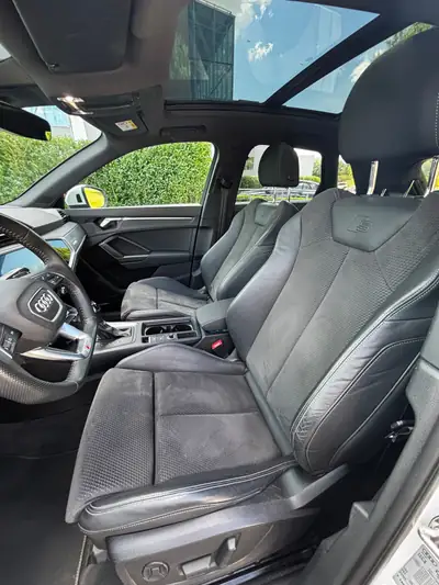 Audi Q3 2.0 45 TFSI S line — SUV compact performant, quattro intégral et toit panoramique — Thumbnail 8