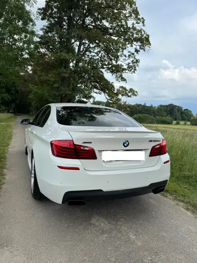 BMW M550d xDrive 2014 — Berline de prestige, 381 ch diesel, entretien impeccable — side view