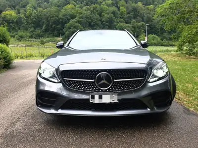 Mercedes-Benz Classe C 220 d — Break élégant diesel, équipement AMG et toutes options — detail
