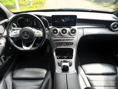 Mercedes-Benz Classe C 220 d — Break élégant diesel, équipement AMG et toutes options — Thumbnail 11