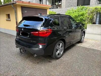 BMW X1 20d xDrive — SUV compact diesel robuste, 108'000 km seulement — dashboard