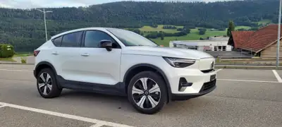 Volvo C40 P6 Recharge Ultimate — SUV électrique premium, 37'250 km seulement — Außenansicht